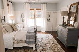 Sarah baeumler has an eye for all things design. Bedroom From Hgtv S Hometown I Love These Colors With The Wood Remodel Bedroom Home Bedroom Makeover