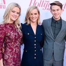 Daughter ava, 21, and sons deacon, 17, and tennessee , eight. Deacon Phillippe Looks Just Like Dad Ryan In This Pic E Online Deutschland