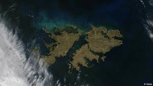 A diferencia de otras islas más cercanas al continente, las islas malvinas no tienen población humana autóctona. Islas Malvinas Un Referendo Polemico Diga Usted Dw 22 01 2013