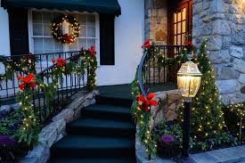 Christmas Porch Decorations Christmas Lights Etc Christmas Porch Decor Outdoor Christmas Lights Christmas Stairs Decorations