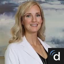 Julia Plemmons's Instagram, Twitter & Facebook