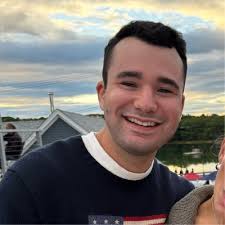 This past weekend, I had the opportunity to run the 2023 TCS New York City  Marathon as a part of Team Citizens!! It was an extraordinary experience to  complete my first marathon