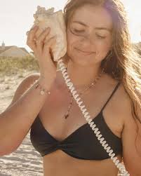 Caitlin Carbone (@caitlincarbone_) • Instagram photos and videos