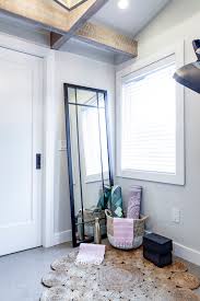 Creating a yoga space in your home that feels spacious and zen can get tricky, especially in smaller, cramped rooms. 10 Inspiring Yoga Spaces That Will Keep You Feeling Zen All Year Round