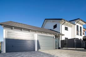 Garagen für jeden geschmack und jeden einsatzzweck! Die 31 Besten Ideen Zu Laumer Garage Massgeschneiderte Parklosung Fertiggaragen Garage Garagenbau