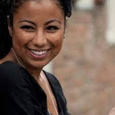 Michelle Mondi's Instagram, Twitter & Facebook