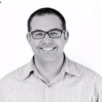 2100+ perfiles de «Kevin Daniel»