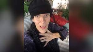 Η σοφία βόσσου ήταν καλεσμένη στην εκπομπή της ελεονώρας μελέτη και αναφέρθηκε στον ανδρέα μικρούτσικο, με τον οποίο ήταν ζευγάρι για 10 χρόνια. Sofia Bossoy Agnwristh Adynatismenh Alla Dynath Poio To Problhma Ygeias Video