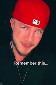 Larissa Atchley's Instagram, Twitter & Facebook