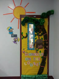This lettering is perfect for creating your own displays and signs for class. Pin By Frances Garcia On My Creations Door Decorations Classroom Classroom Door Door Decorations