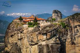Iată că am ajuns și în ultima zi de vacanță, dacă nu punem la socoteală ziua pe care o vom petrece în mașină, în drum spre. Poze Meteora Grecia De Weekend
