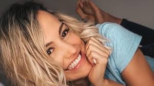 Fanny Ly's Instagram, Twitter & Facebook