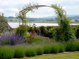 Hier gibt es schöne tipps und inspirationen rund um. Grosse Garten Anlegen 15 Ideen Und Tipps Fur Die Planung