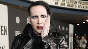 Die schauspielerin esmé bianco verklagt den musiker nun. Marilyn Manson Tv Sender Und Plattenlabel Distanzieren Sich Br24