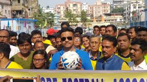 Bengal ministers firhad hakim and subrata mukherjee were taken to the cbi office in connection with the probe into the narada sting operation, officials said. Juggling Work And Life Kolkata S To Be Mayor Firhad Hakim Shows Off His Football Skills