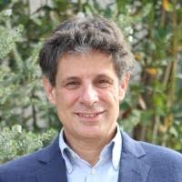 900+ "Vaccarezza" profiles