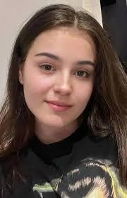 Amelia Parry's Instagram, Twitter & Facebook