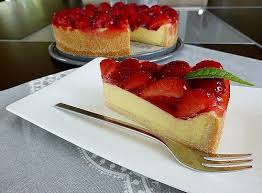 Erdbeer Kasekuchen Schnitten Von Trekneb Chefkoch Rezepte Fur Veganen Kasekuchen Lebensmittel Essen Erdbeer Kasekuchen