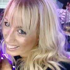 Joanne Squires (@JoanneSquires)