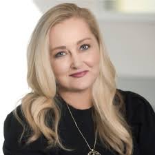 Congratulations to the recent graduates of the Large Leading Others  program!