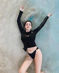 Rose Villain pt.2 : rMusicBabesItaly