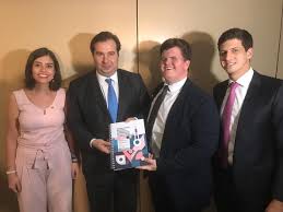 João campos e tabata amaral se conheceram no congresso e começaram a namorar. Felipe Rigoni Sur Twitter Entregamos Hoje O Relatorio Da Comissao Externa De Acompanhamento Do Mec Ao Presidente Da Camara Rodrigomaia O Documento Denuncia A Paralisia No Ministerio E Traz Mais De