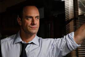 Stabler and benson investigate a sexual assault very similar to one they worked a year and a half her parents resent benson attention to their daughter, and they take out a restraining order the team at svu has 72 hours to locate a man who has kidnapped, raped, and murdered four young girls. Law Order Svu Chris Meloni S Stabler In Season 22 Premiere Tvline