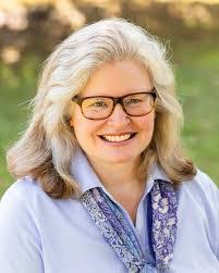 Elaine Bauer's Instagram, Twitter & Facebook