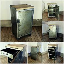 Desserte D Atelier Entierement Renovee Meuble De Metier En Metal Brosse Dessus Chene Ce Petit Meuble D Appoint Conviendra Dans L Entree Dans Le Salon Antiq
