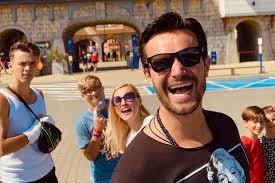 Nad związkiem mikołaja krawczyka i agnieszki włodarczyk zbierają się. Mikolaj Krawczyk I Sylwia Juszczak Zabrali Gromadke Dzieci Do Parku Rozrywki Aktor Przelamal Swoj Lek Z Dziecinstwa