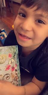 A message from Elsa Quesada, 311 Operator, and her son., Everybody stay  home and play in your house! Play with LEGOs!, Un mensaje de Elsa Quesada y  su hijo. Elsa es operadora de 311. , ¡Quédense en ...