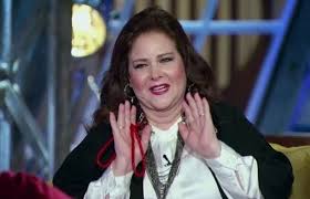خلال الأشهر الماضية أصيبت الفنانة دلال عبد العزيز بفيروس كورونا هي وزوجها الفنان الراحل سمير غانم، واستطاعت التعافي منه ولكنها ظلت تعالج من آثاره ومضاعفات ما بعد الكورونا، حيث أثر. Csa7ei0ohf86ym
