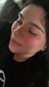 Elizabeth Arcos's Instagram, Twitter & Facebook