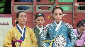 Hong Soo Hyun As Queen Inhyeon In Jang Ok Jung Living By Love