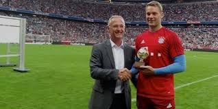 The young manuel neuer stood on schalke's nordkurve, watching his idol jens lehmann, dreaming of playing for die knappen the miners. Manuel Neuer Story Bio Facts Home Family Auto Net Worth Famous Goal Keepers Successstory