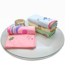 Posted on december 20, 2011 / in kitchen & bath, lifestyle / 2 comments. Baby Bath Towels Buy Baby Towels à¤¬ à¤¬ à¤Ÿ à¤µà¤² Online In India Flipkart Com