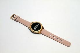 Our newest smartwatch is everything you need on your wrist and with two sizes available, the 42mm will fit you perfectly. Samsung Sm R815f 42mm Stainless Steel Rose Gold Case Silicone Strap Watch B 80 00 Picclick Uk