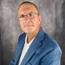 🎓It's been a week since graduating Cum Laude from FIU with Bachelor's…