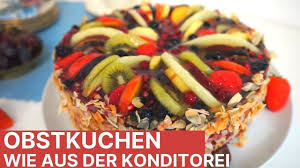 Ein einfacher rührteig mit zitrone kommt in den ofen und ein köstlicher kuchen mit 3 verschiedenen schichten kommt wieder heraus. Klassische Obsttorte Wie Aus Der Konditorei Torte Mit Obst Selber Machen Kuchenfee Youtube