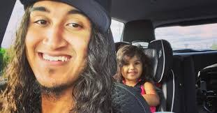 Bobby Ritchie's Instagram, Twitter & Facebook