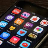 Deze gratis en leuke app heeft ook online chatruimten waar iedereen met elkaar kan kletsen en verbinden. De 7 Beste Leukste Datingapps Van Nederland Belgie