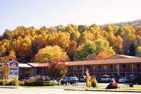 Best Western Mountainbrook Inn Maggie Valley Nc Newly Renovated Well Appointed Guest Rooms Each Featuring Breathtaki Valley Hotel Best Western Hotel Motel