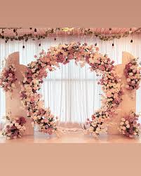 Knowing what type of flowers and decor elements you want for your wedding  day is crucial! With years and years of trends the options have become  endless. You want an all white