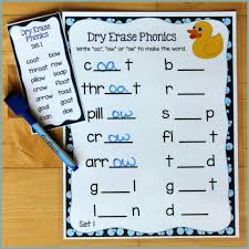Activities For Teaching The Oa Ow Oe Digraphs Make Take Teach Phonics Activities Phonics Vowel Teams Activities