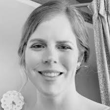 Sarah Bitner's Instagram, Twitter & Facebook