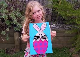 How to draw a easter egg. Easy Easter Bunny In An Egg Drawing Kiwi Families