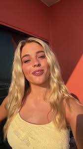 Lena Dotson's Instagram, Twitter & Facebook