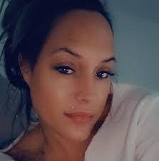 Linda Sottile's Instagram, Twitter & Facebook