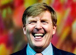 Hükümet , silahlı kuvvetler üzerinde en yüksek komutanın bizzat kendisinin elinde olduğu. We Weten Niet Welke Aandelen Koning Willem Alexander Bezit Dat Zou Openbaar Moeten Zijn