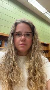 Hi all! I just wanted to introduce myself. I'm Deanna Joyner I'm from  Central Florida 🍊. I've been in the education arena for 17 years. I love  research and reading 📖 ❤️